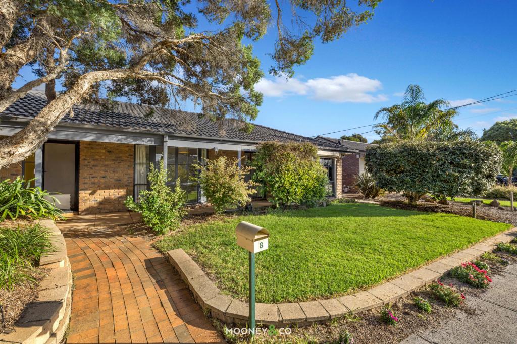 8 Sandpiper Pl, Frankston, VIC 3199