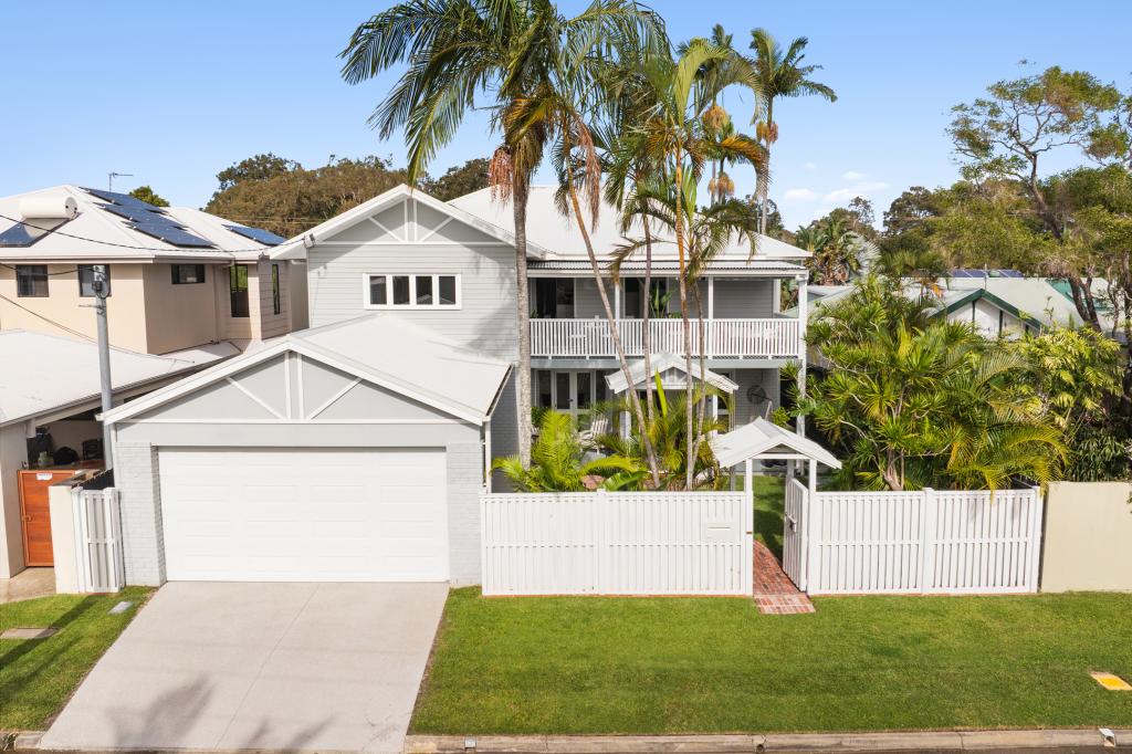 36 Clam St, Runaway Bay, QLD 4216