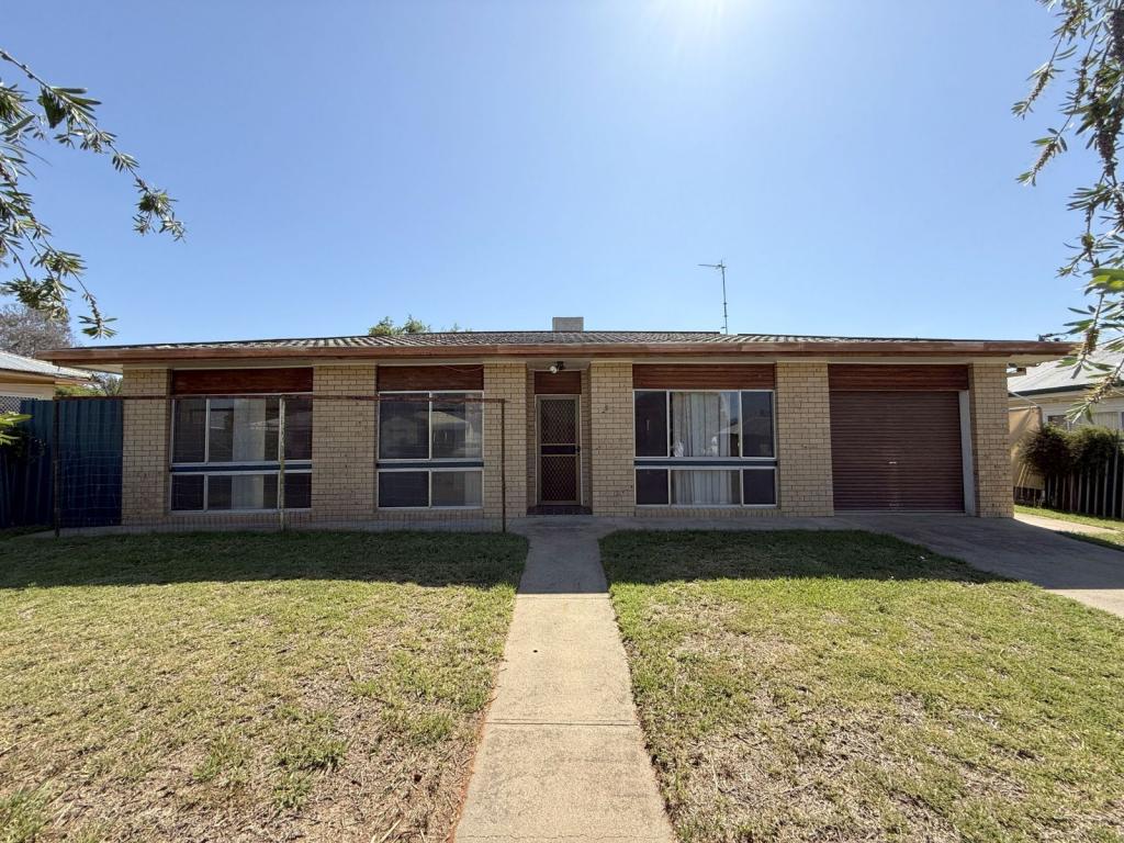 379 Warialda St, Moree, NSW 2400