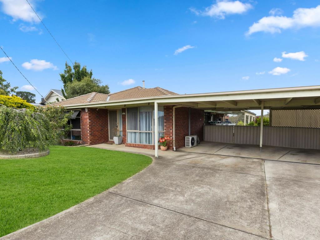 8 Jordan St, Seymour, VIC 3660