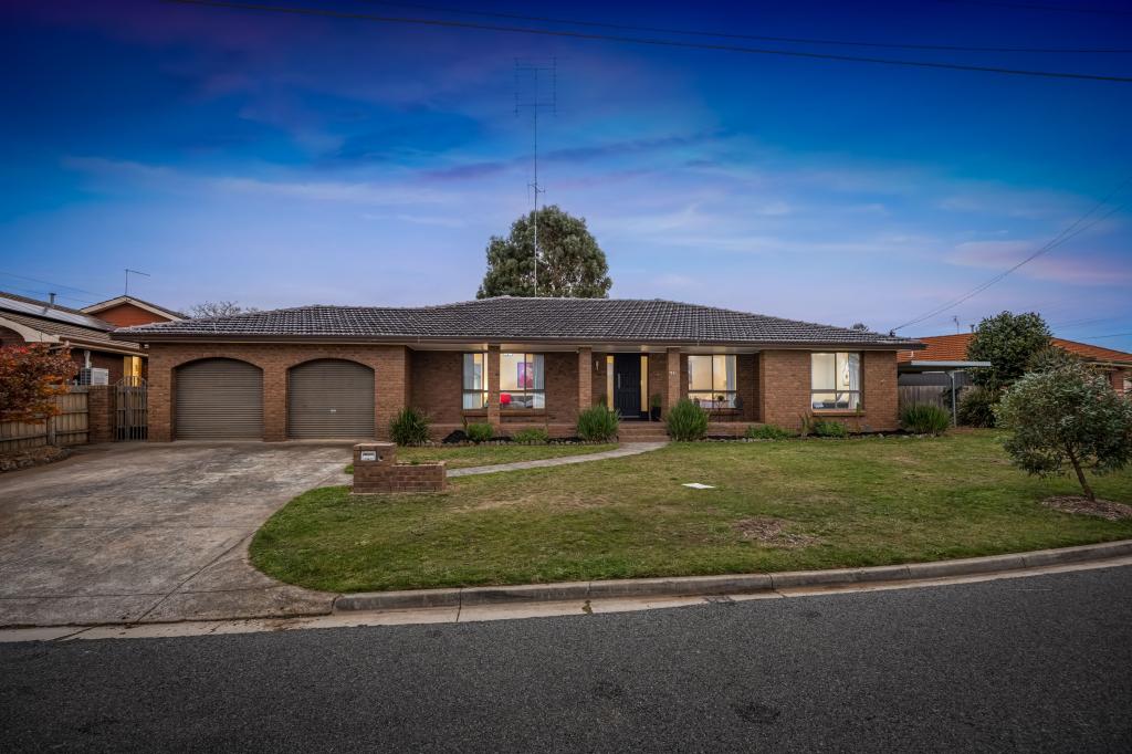 31 Molbray St, Wendouree, VIC 3355