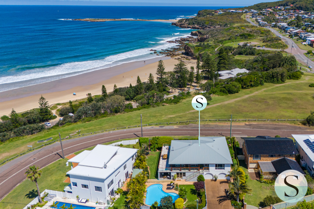 3 South Cl, Caves Beach, NSW 2281