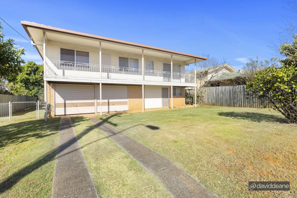 4 Kensington Way, Strathpine, QLD 4500