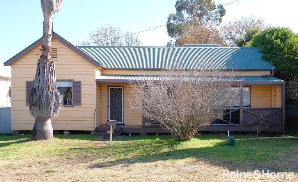 22 Greaves St, Inverell, NSW 2360