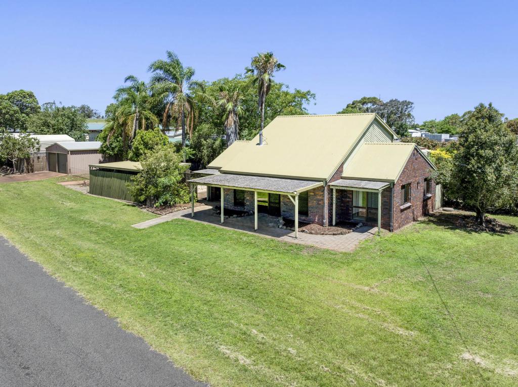 2 Mocatta St, Goombungee, QLD 4354