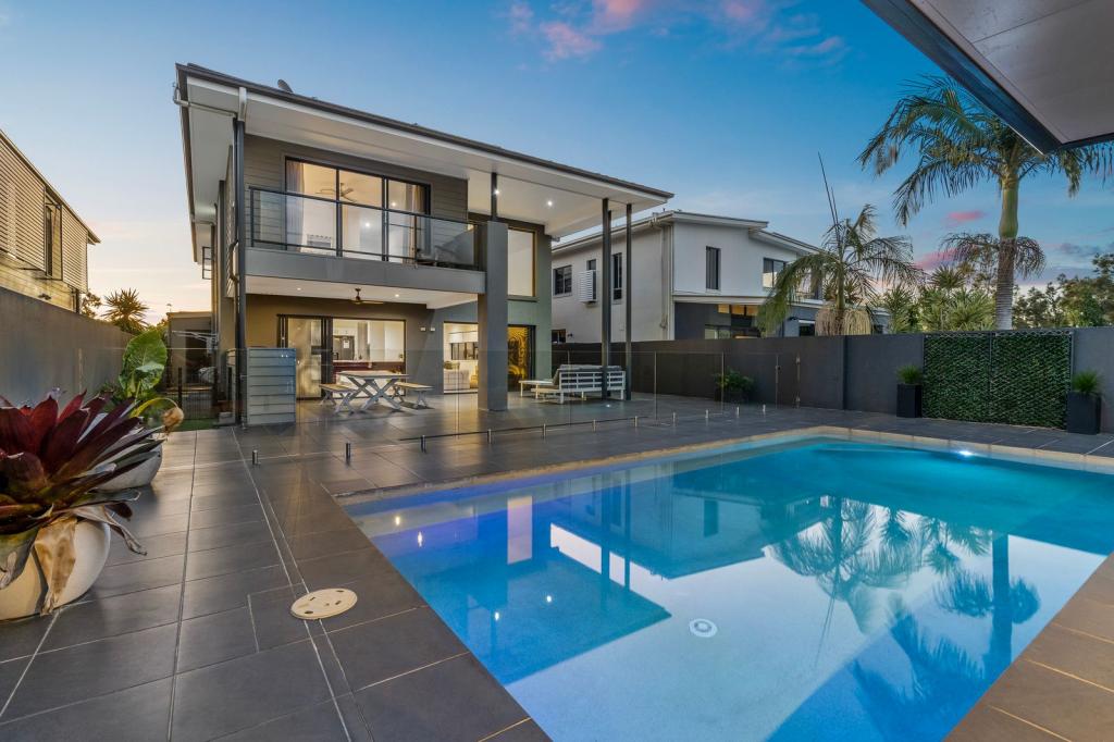 57 River Links Bvd E, Helensvale, QLD 4212