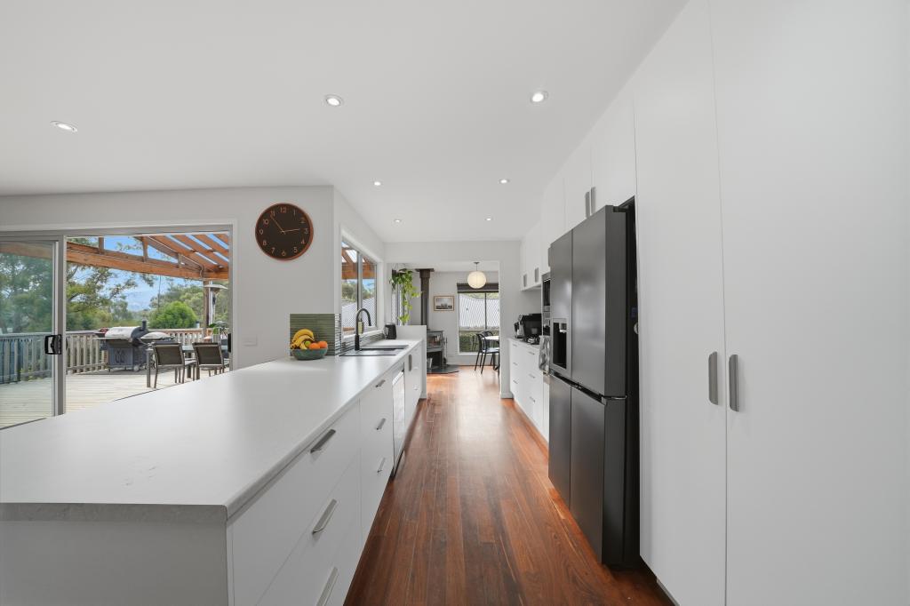 1 Sandstone Gr, Blackmans Bay, TAS 7052