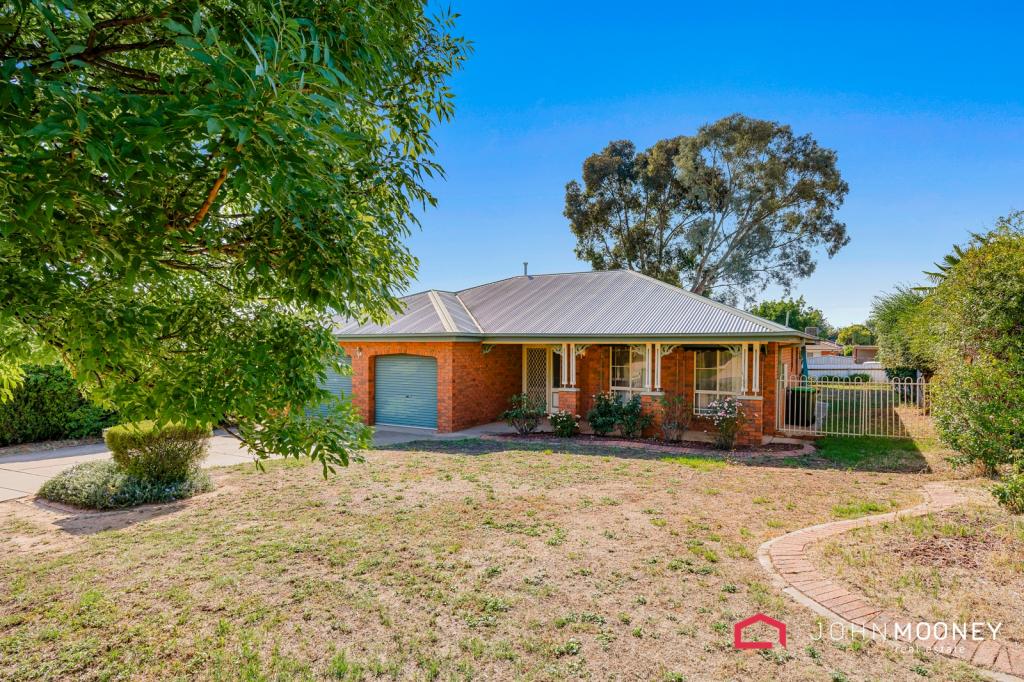 5 Kirrang Ave, Glenfield Park, NSW 2650