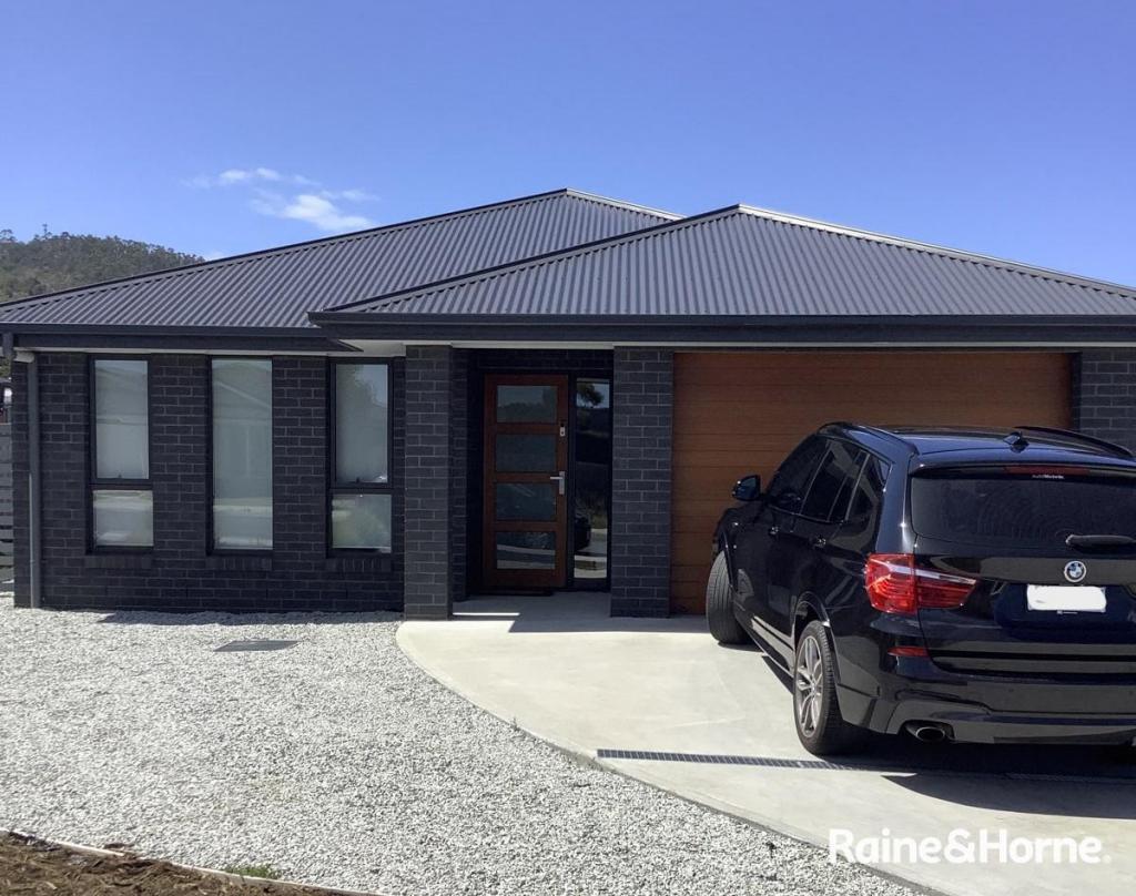 4 Banksfield St, Rokeby, TAS 7019