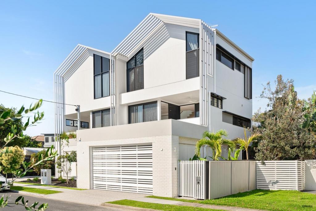 3/5 Molucca Ave, Palm Beach, QLD 4221