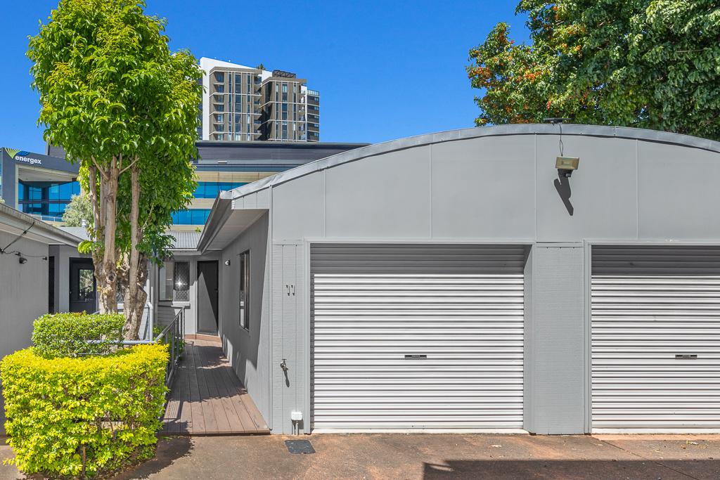 11/4 Cowlishaw St, Bowen Hills, QLD 4006