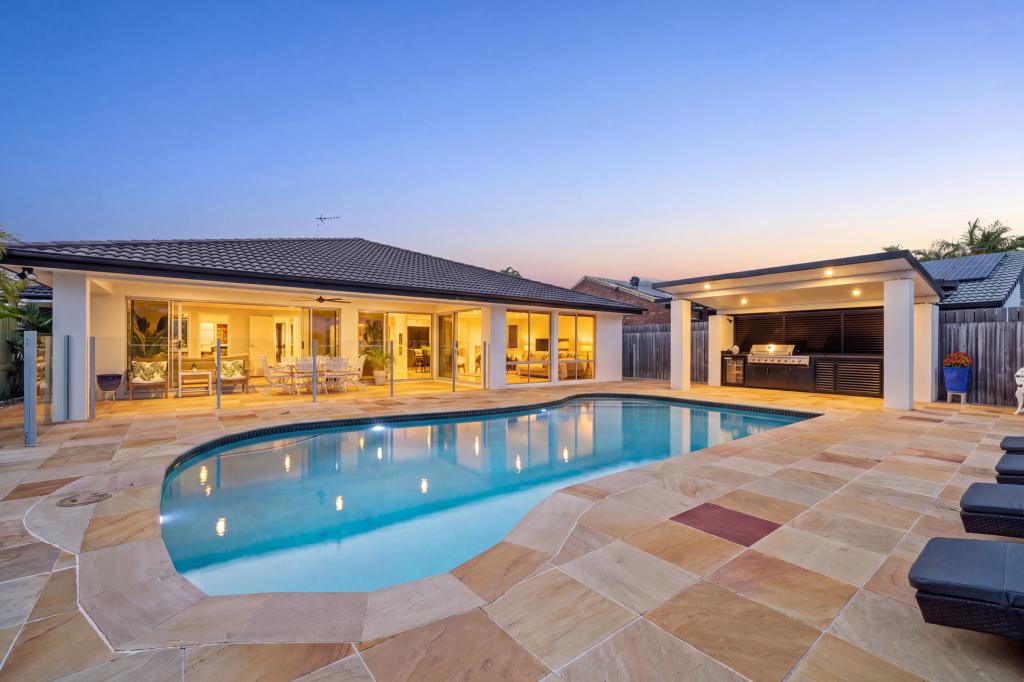 8 Winch Ct, Mermaid Waters, QLD 4218