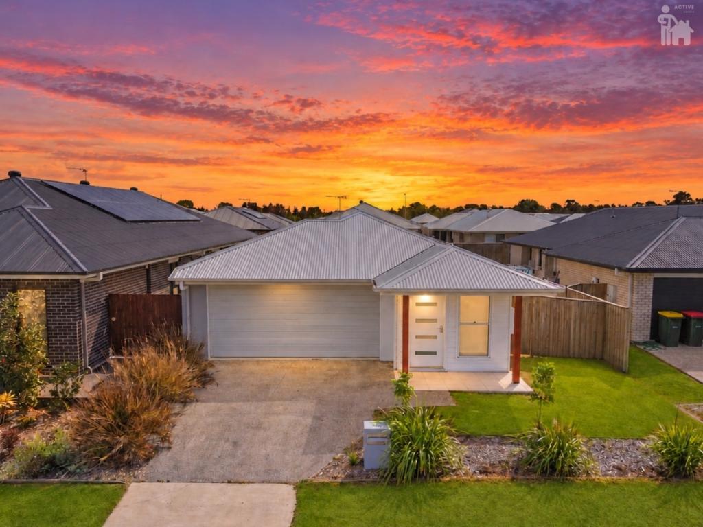 61 Dougan St, Point Vernon, QLD 4655