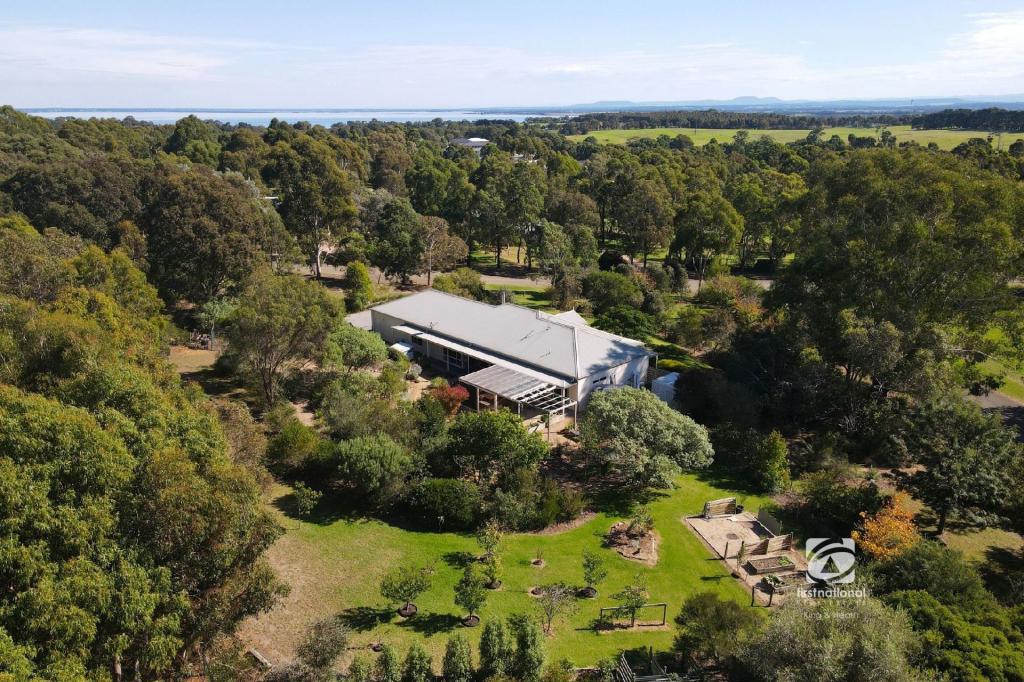 15 Kings Cove Bvd, Metung, VIC 3904