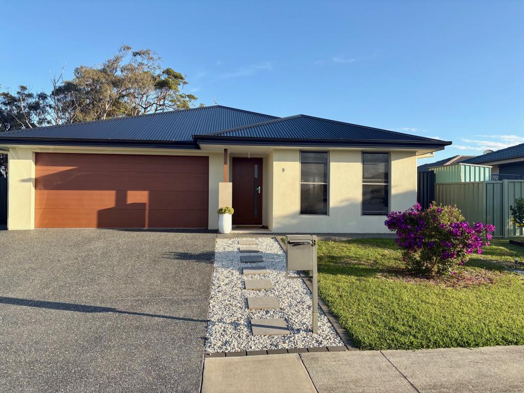 9 Mackerel Way, Old Bar, NSW 2430