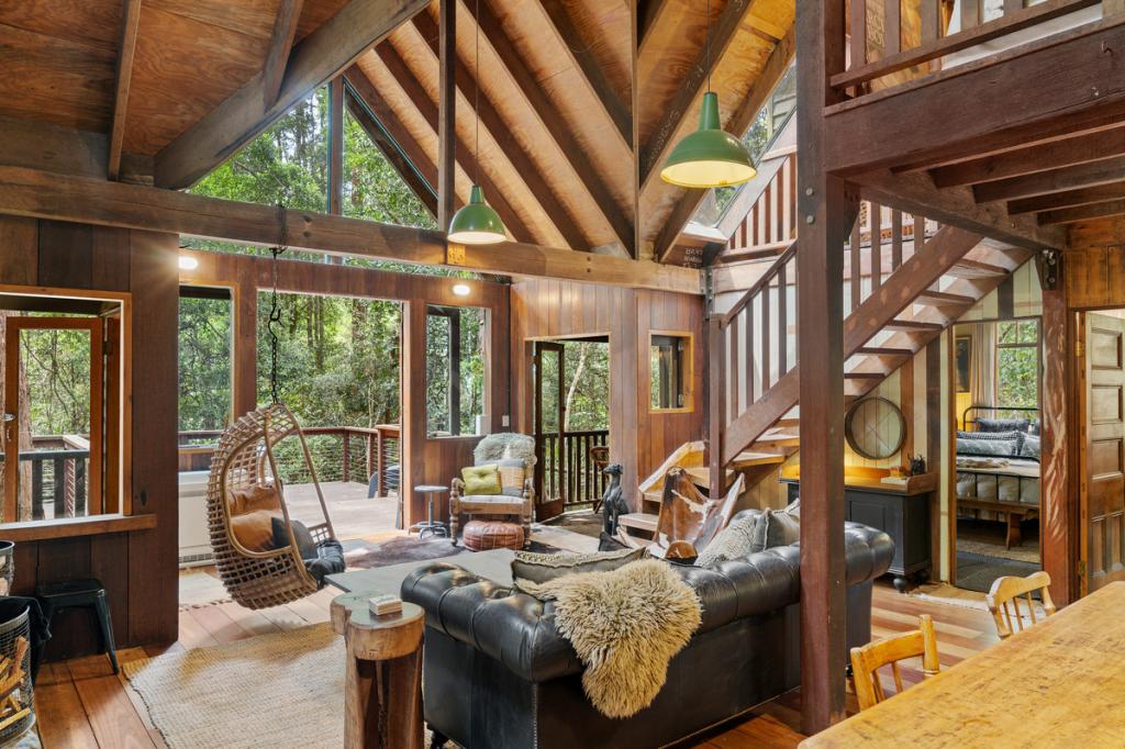 12 Wattle Gr, Springbrook, QLD 4213