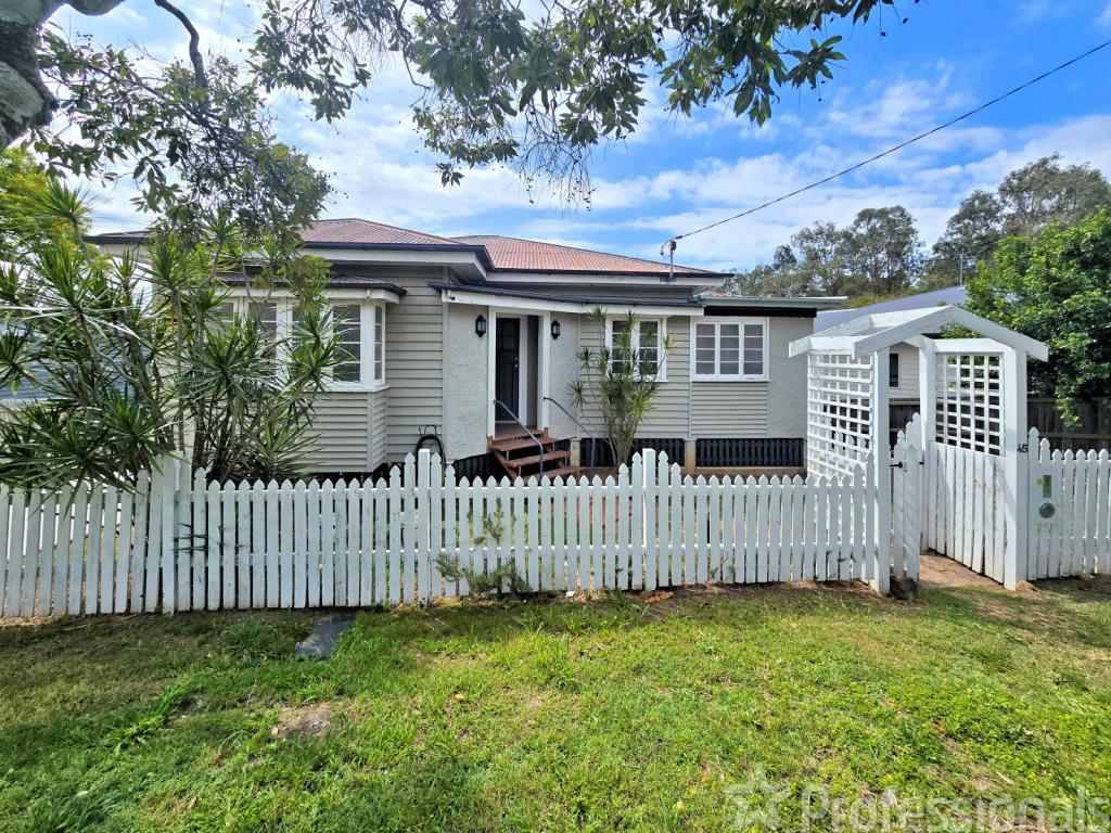 45 Woodend Rd, Woodend, QLD 4305