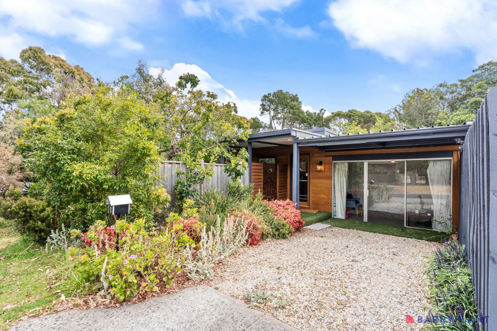6 Churchill Dr, Cowes, VIC 3922