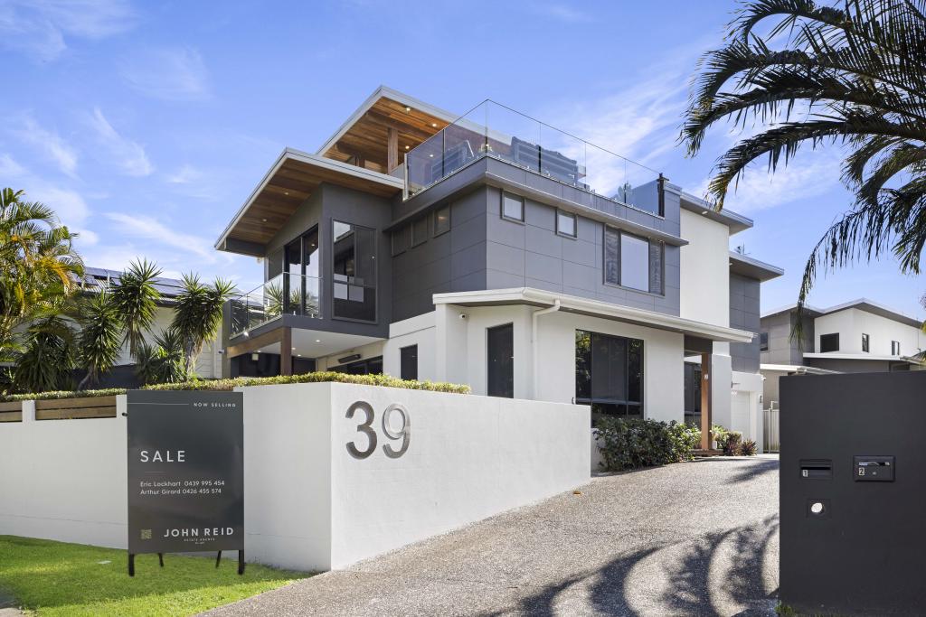 2/39 Holland Ct, Broadbeach Waters, QLD 4218