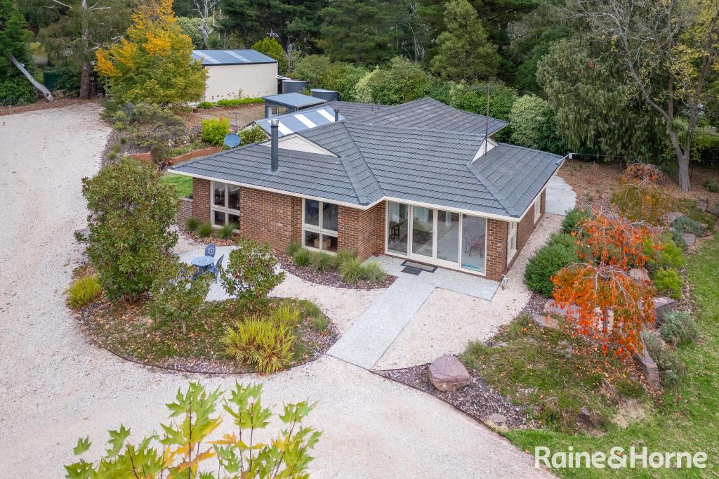 97 Carrington St, Macedon, VIC 3440