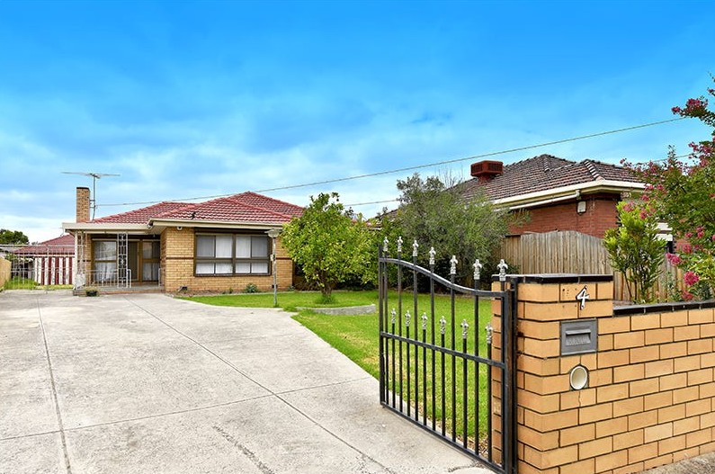 4 Somerlayton Cres, Fawkner, VIC 3060