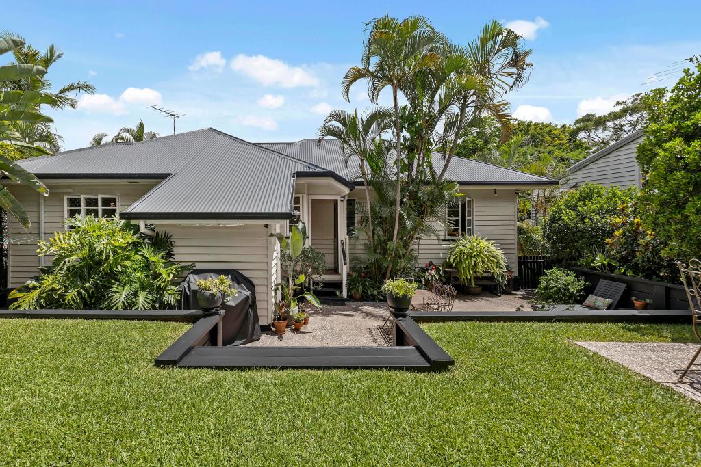 46 BUCKINGHAM ST, ASHGROVE, QLD 4060