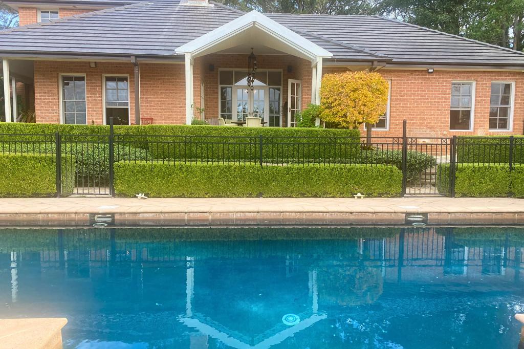 6 Country View Cl, Picketts Valley, NSW 2251