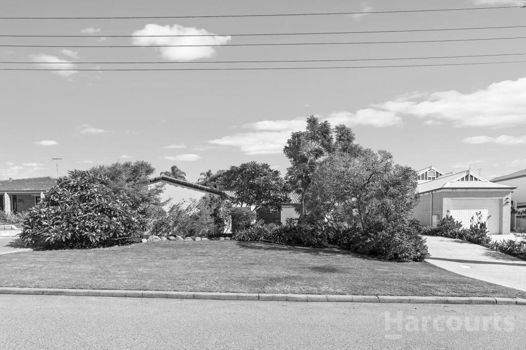 18 Dalrymple Tce, Halls Head, WA 6210