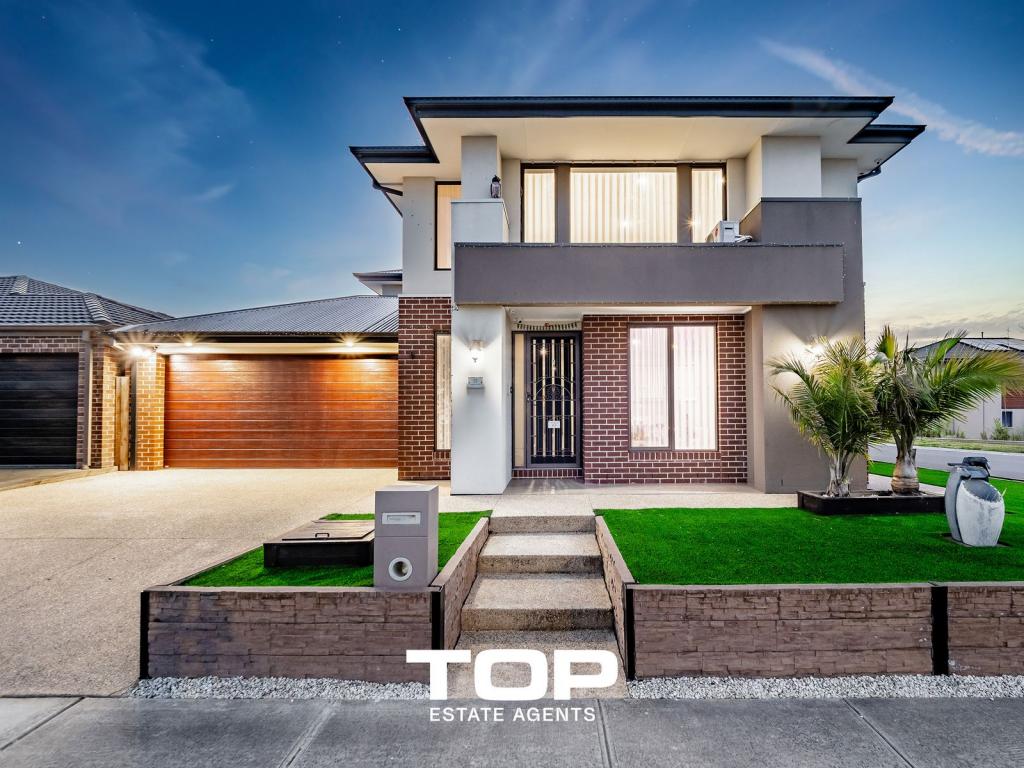 15 AMINYA DR, CLYDE NORTH, VIC 3978