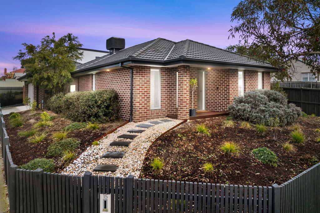 15 Lily St, Hamlyn Heights, VIC 3215