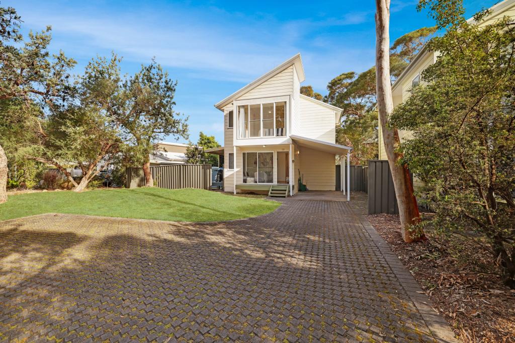 23 Caffery Cct, Callala Beach, NSW 2540