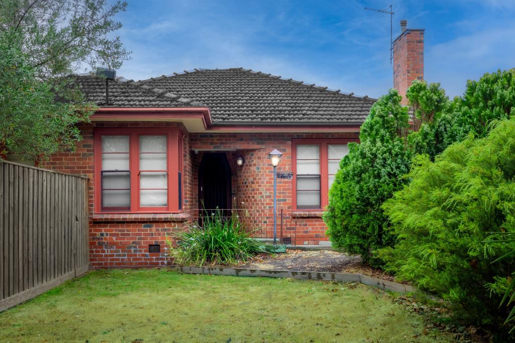 8 Caloola Ave, Oakleigh, VIC 3166