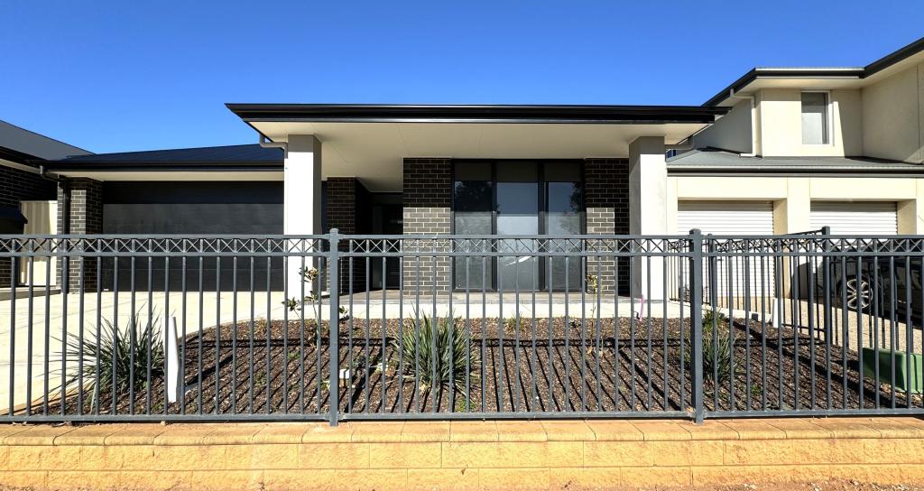 186 Newton Bvd, Munno Para, SA 5115