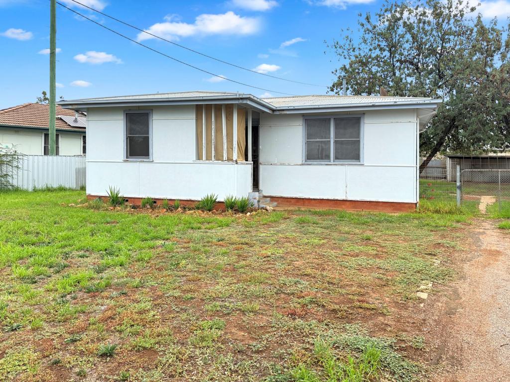 94 Railway Ave, Leeton, NSW 2705