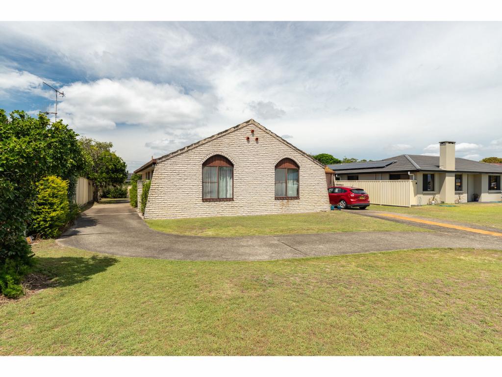 8 De Lore Cres, Tuncurry, NSW 2428