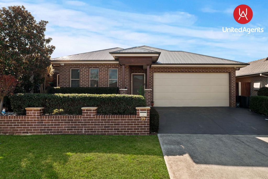 39 BEECHEY CCT, ORAN PARK, NSW 2570
