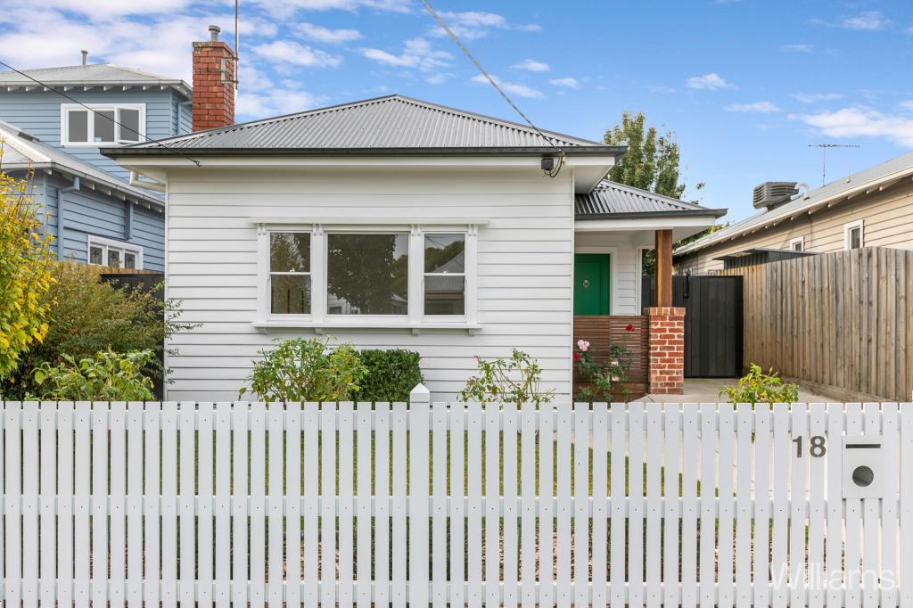 18 Ford St, Newport, VIC 3015