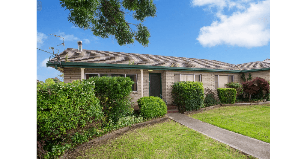 7A JAMES AVE, ARMIDALE, NSW 2350