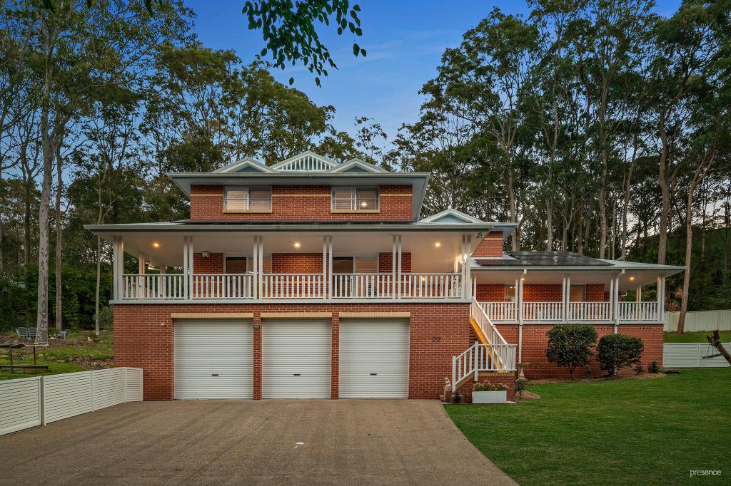 22 Wollundry Cl, Eleebana, NSW 2282