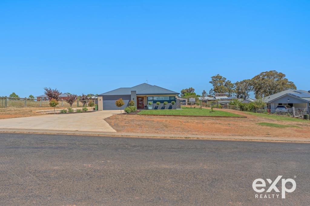 43 Argyll Ave, Bridgetown, WA 6255