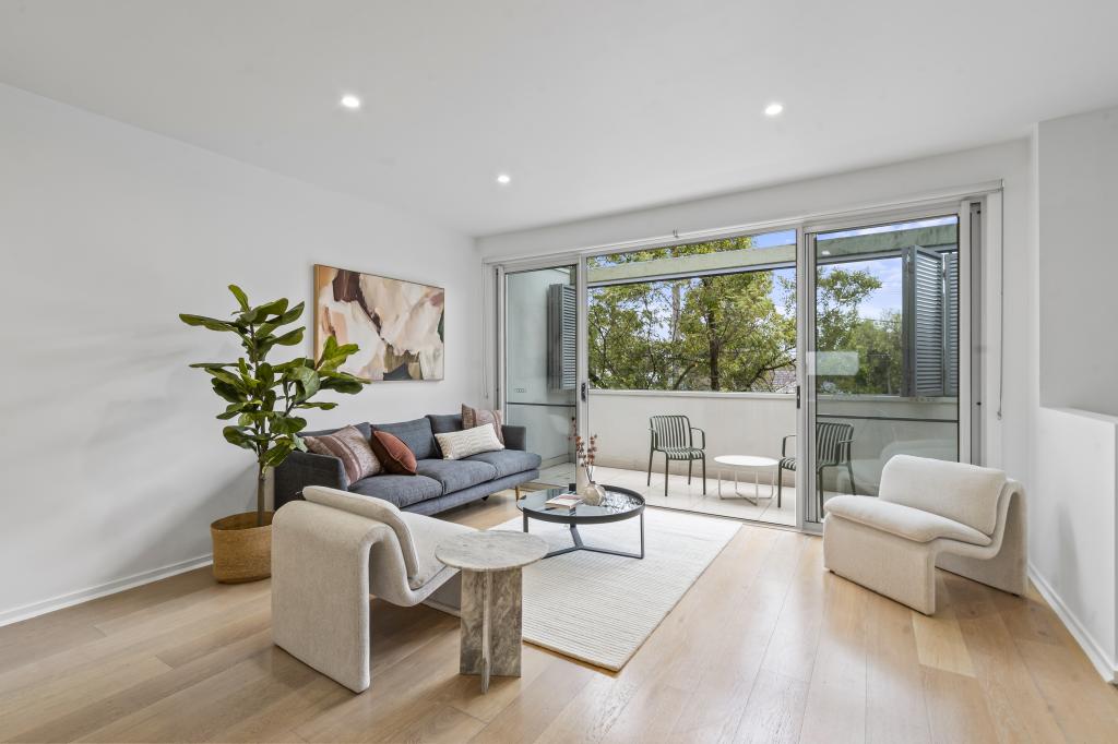 67 Surrey Rd, Blackburn North, VIC 3130