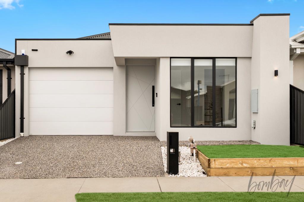14 Aquamarine Dr, Mickleham, VIC 3064