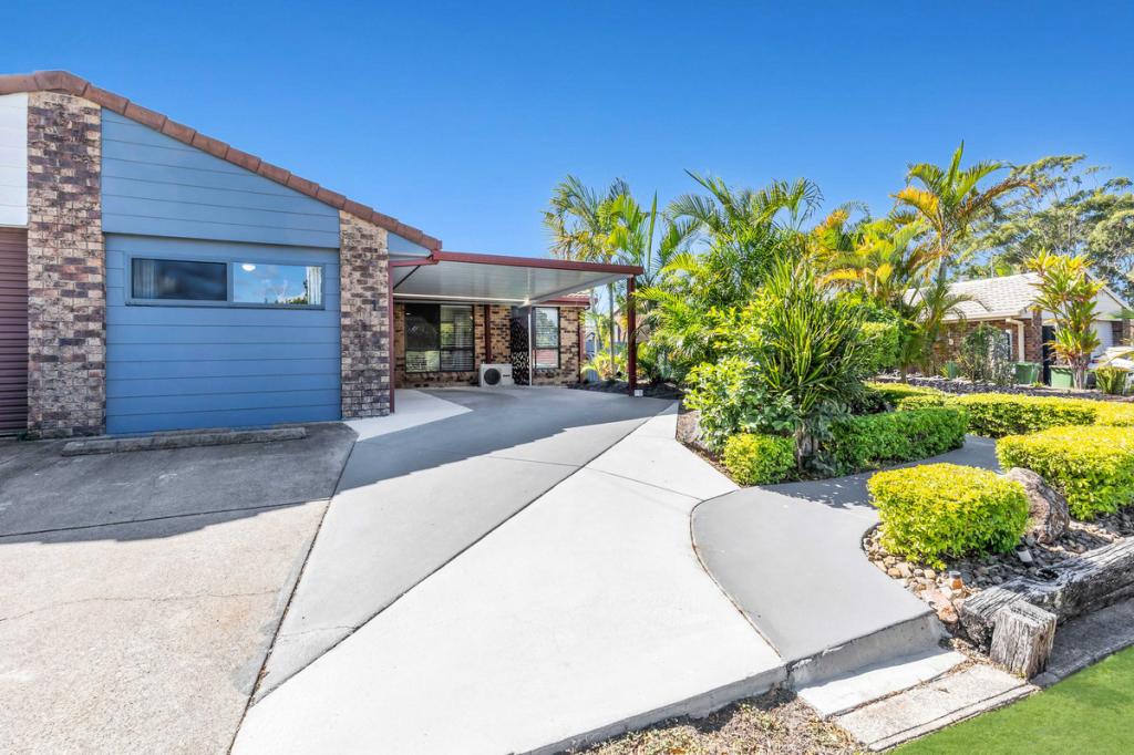 1/6 Robin Joy Cl, Labrador, QLD 4215