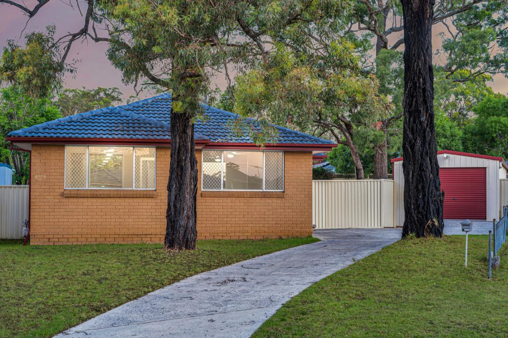 8 Geum Pl, Macquarie Fields, NSW 2564