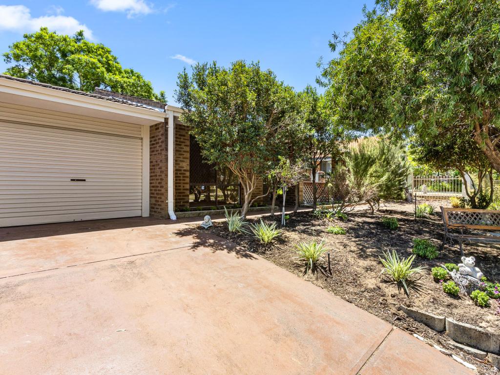 35a Gillett Dr, Kardinya, WA 6163