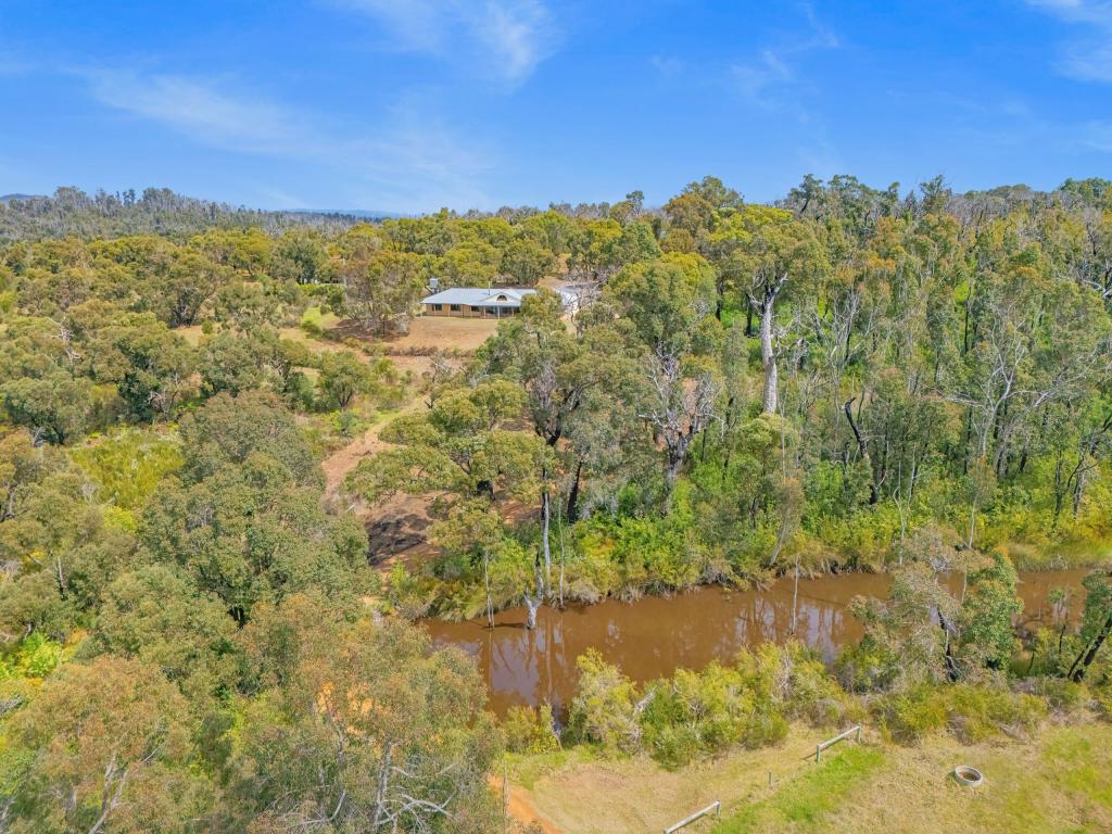 209 Mcleod Rd, Shadforth, WA 6333