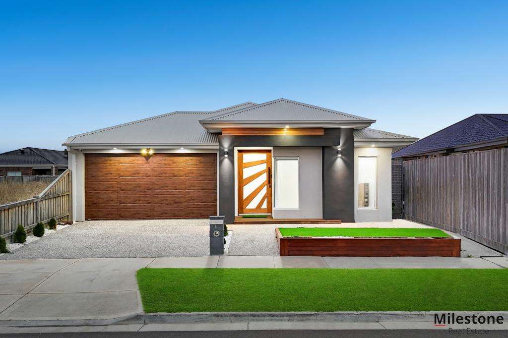 18 WARATAH ST, BEVERIDGE, VIC 3753