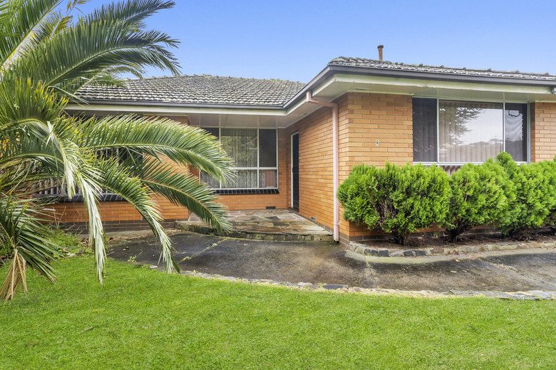 8 Warraburra Ave, Rosebud, VIC 3939