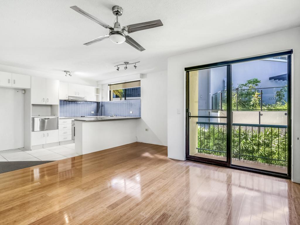 6/14 First Ave, Broadbeach, QLD 4218