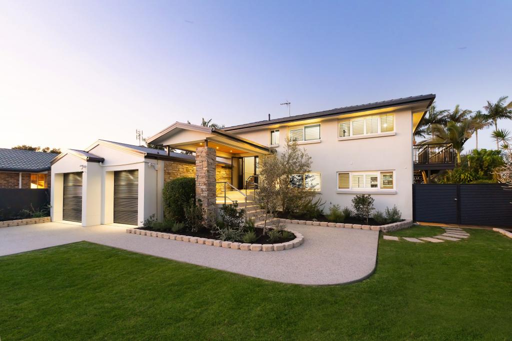 64 River Cres, Broadbeach Waters, QLD 4218